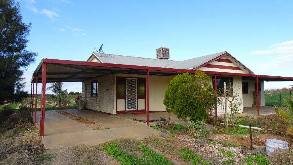 266 OLD COOLTONG ROAD COOLTONG<BR>SA 5341