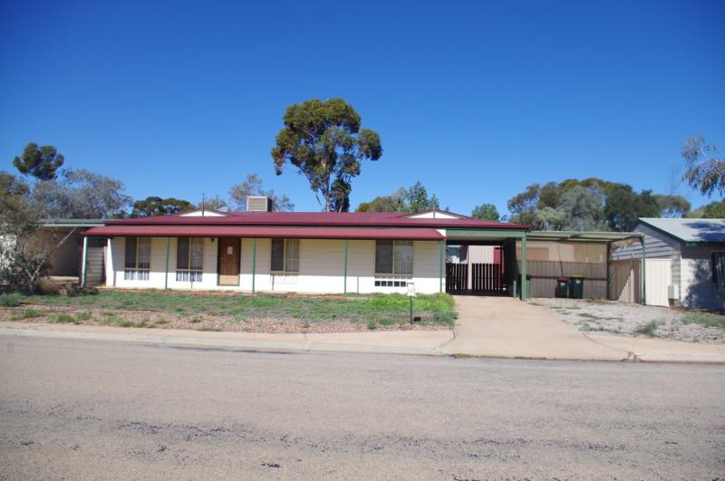 86 AXEHEAD ROAD ROXBY DOWNS<BR>SA 5725