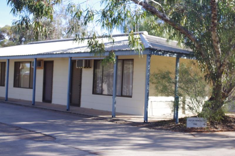UNIT 5, 6 KENNEBERY CRESCENT ROXBY DOWNS<BR>SA 5725