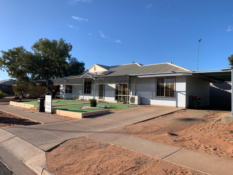 64 STUART ROAD ROXBY DOWNS<BR>SA 5725