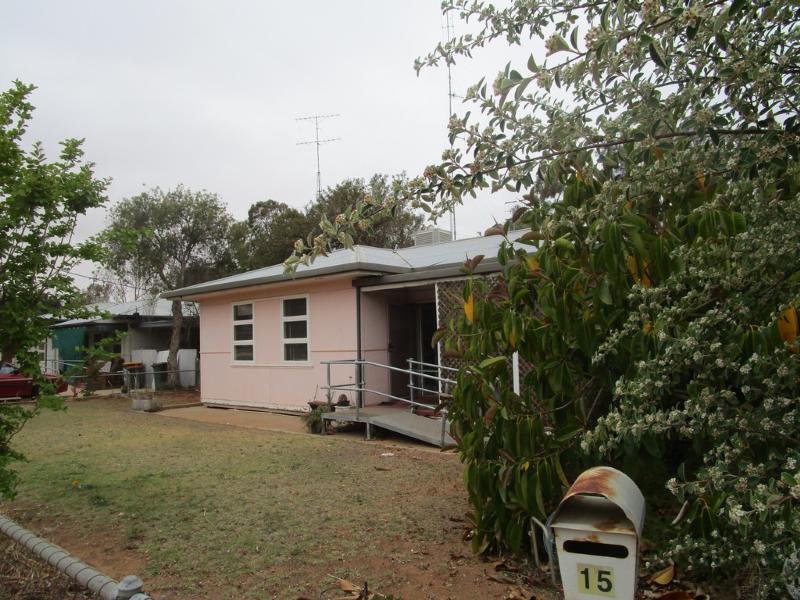 15 MCGREGOR STREET BERRI<BR>SA 5343