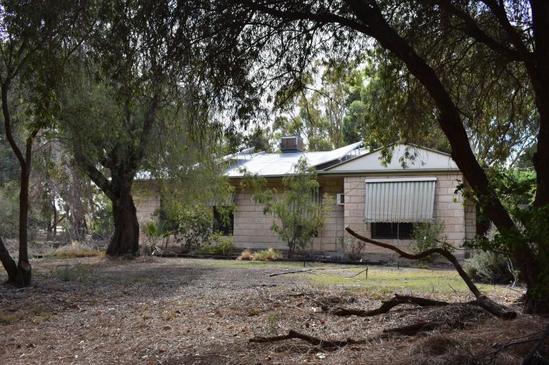 1333 BOOKPURNONG ROAD LOXTON<BR>SA 5333