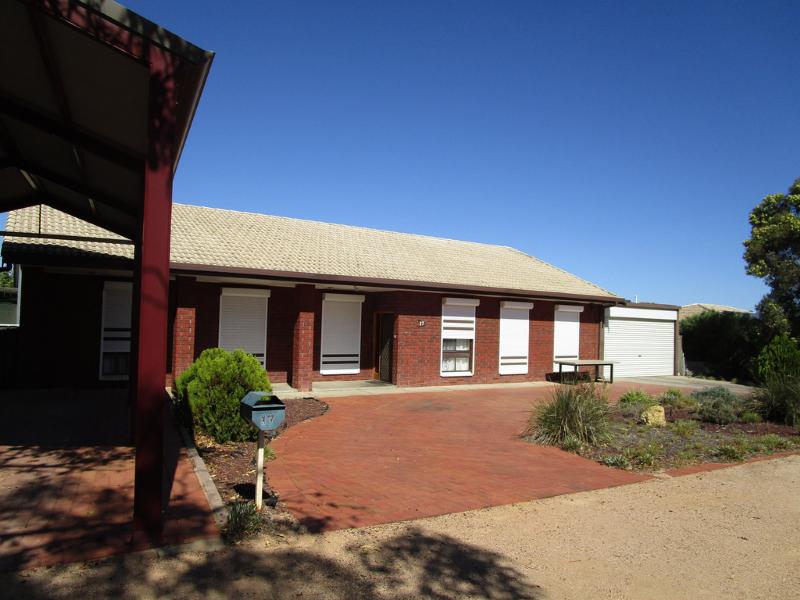 17 HARDWICK STREET BARMERA<BR>SA 5345