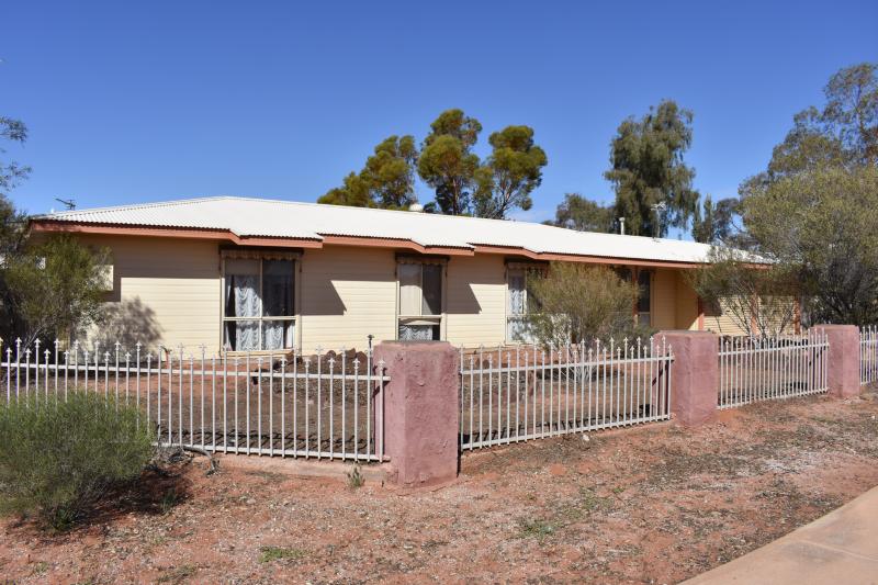 57 BURGOYNE STREET ROXBY DOWNS<BR>SA 5725