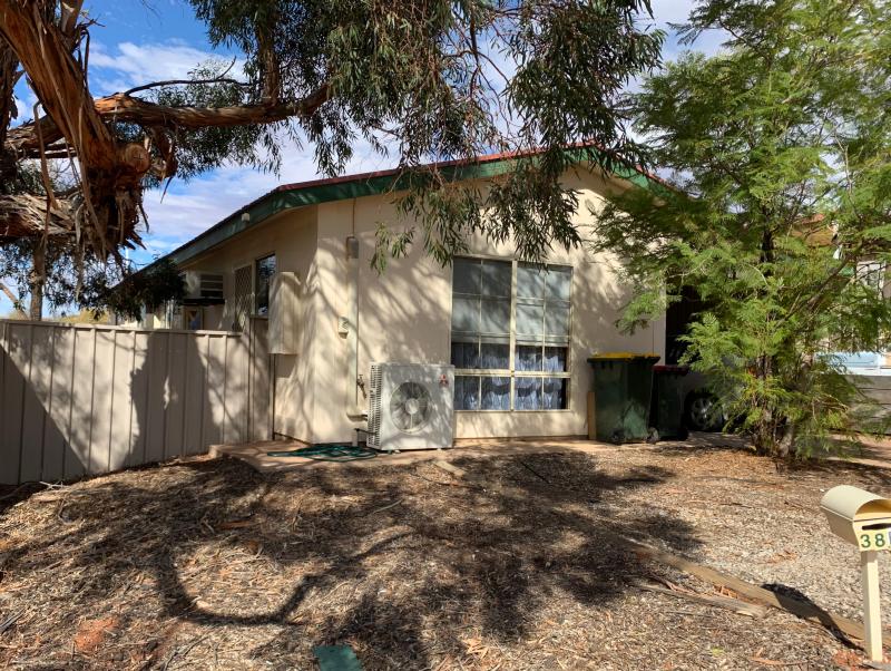 38 FINNISS STREET ROXBY DOWNS<BR>SA 5725