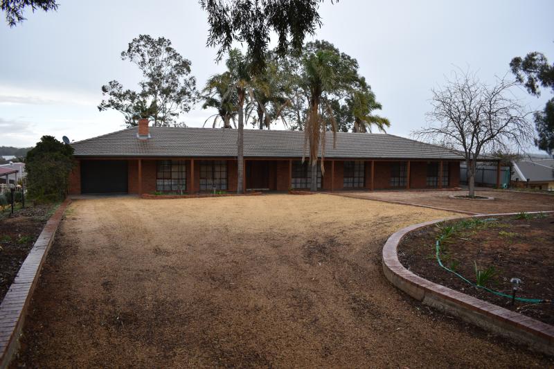 30 WHEATLEY ROAD LOXTON<BR>SA 5333