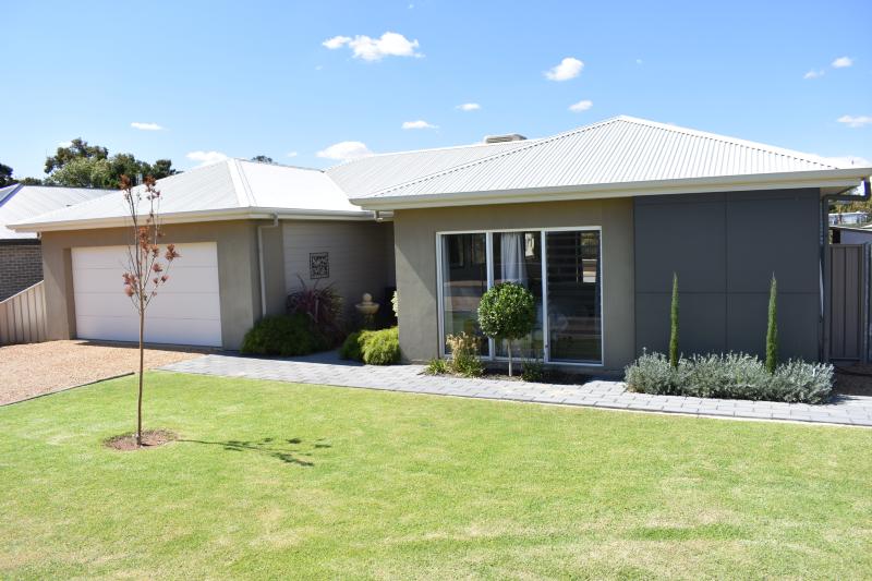 5 TIMOR STREET LOXTON NORTH<BR>SA 5333