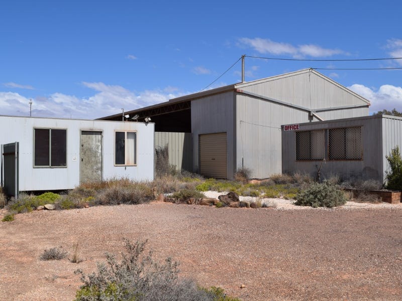 LOT 1301 UMOONA ROAD COOBER PEDY<BR>SA 5723