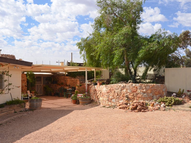 25 OLD WATER TANK ROAD COOBER PEDY<BR>SA 5723