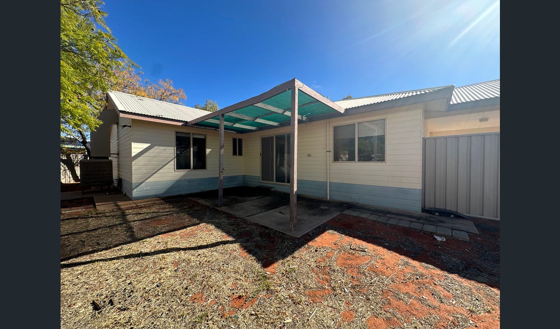 6 WATTLE DRIVE ROXBY DOWNS<BR>SA 5725