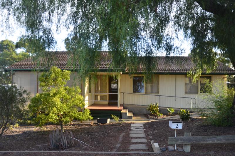 2 BAHNISCH AVENUE BERRI<BR>SA 5343