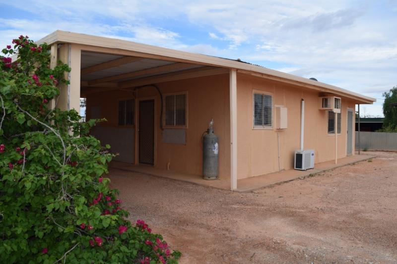 LOT 242 ST NICHOLAS ST COOBER PEDY<BR>SA 5723