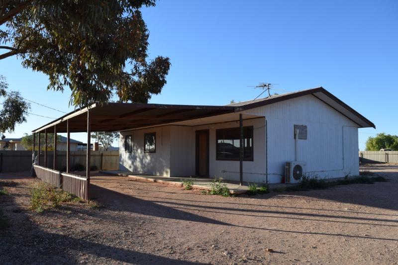 LOT 1325 ROBINS BOULEVARD COOBER PEDY<BR>SA 5723