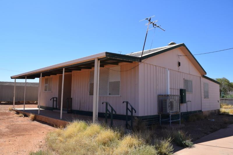 LOT 398 JONES STREET COOBER PEDY<BR>SA 5723