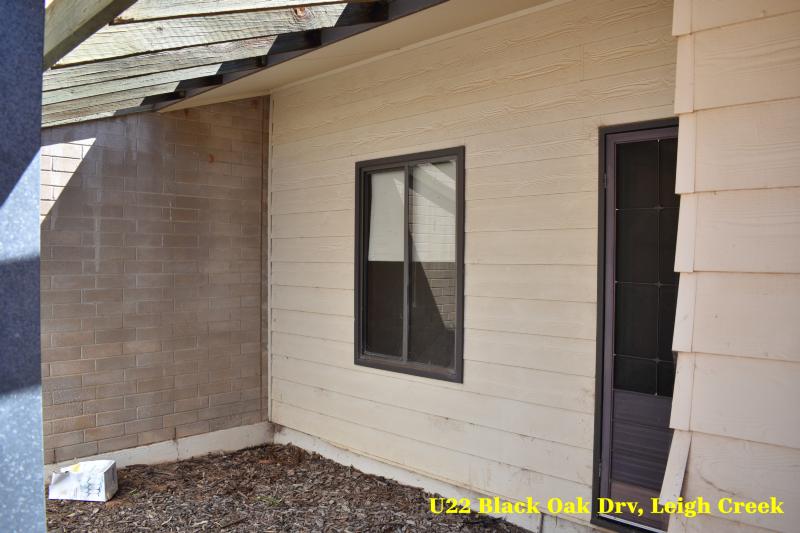 22/22 BLACK OAK DRIVE, Leigh Creek - Image 1