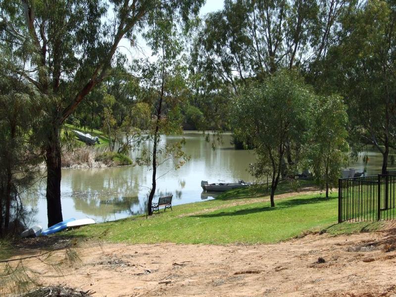 17 NEW LANDING WAY RENMARK<BR>SA 5341