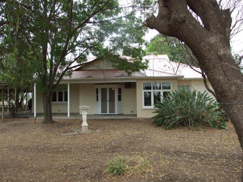 104 PAROO STREET RENMARK<BR>SA 5341