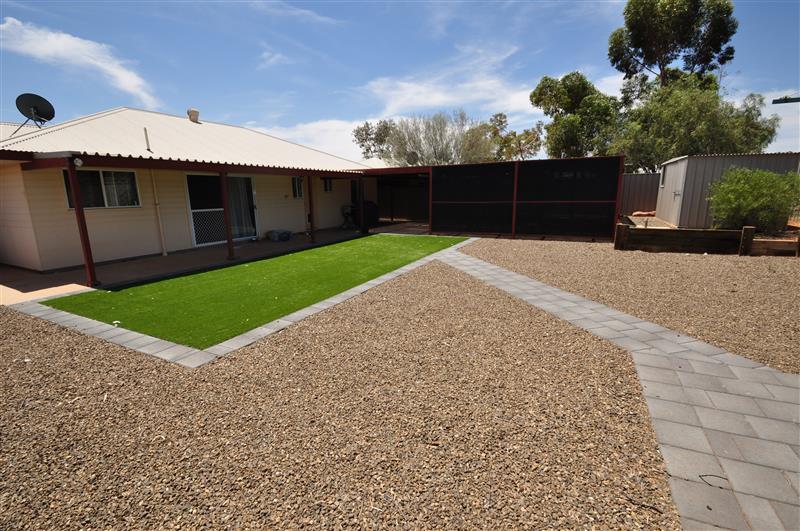 14 PINE CRESCENT ROXBY DOWNS<BR>SA 5725