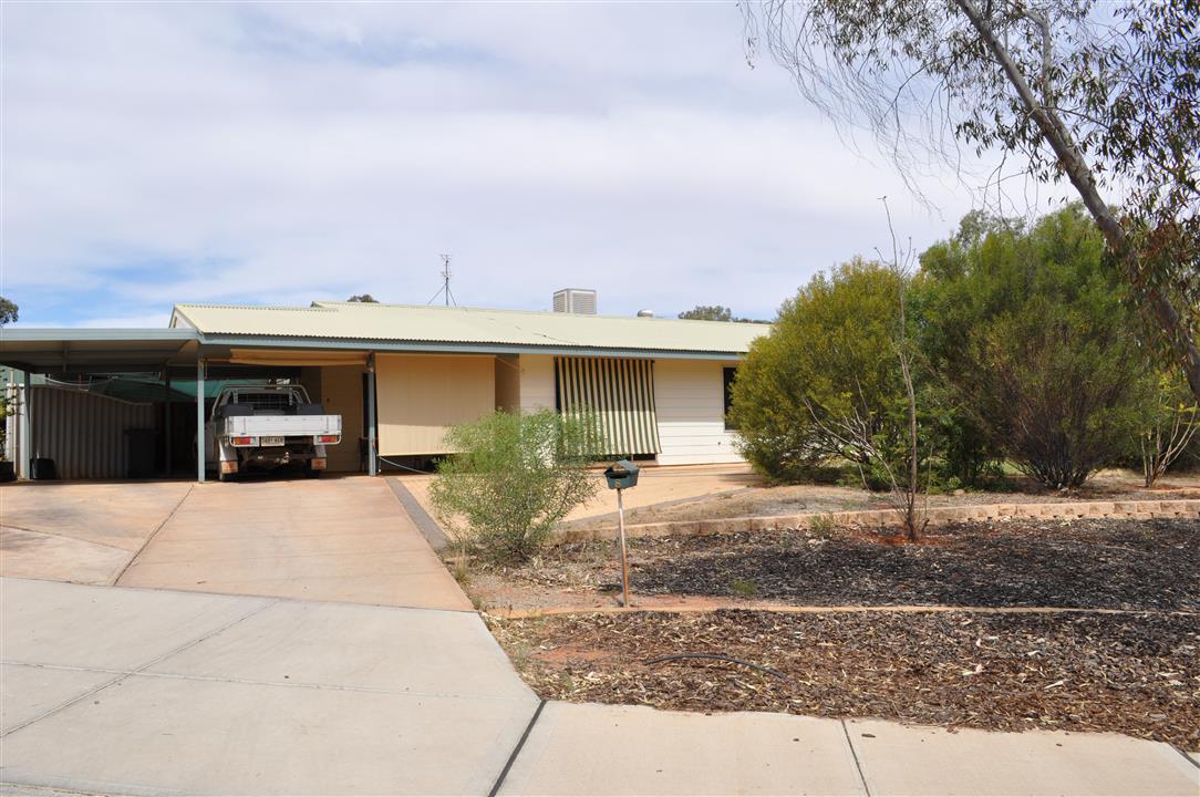 8 MIRRA STREET ROXBY DOWNS<BR>SA 5725