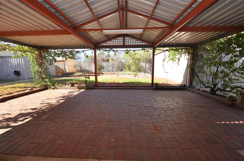 122 STUART ROAD ROXBY DOWNS<BR>SA 5725