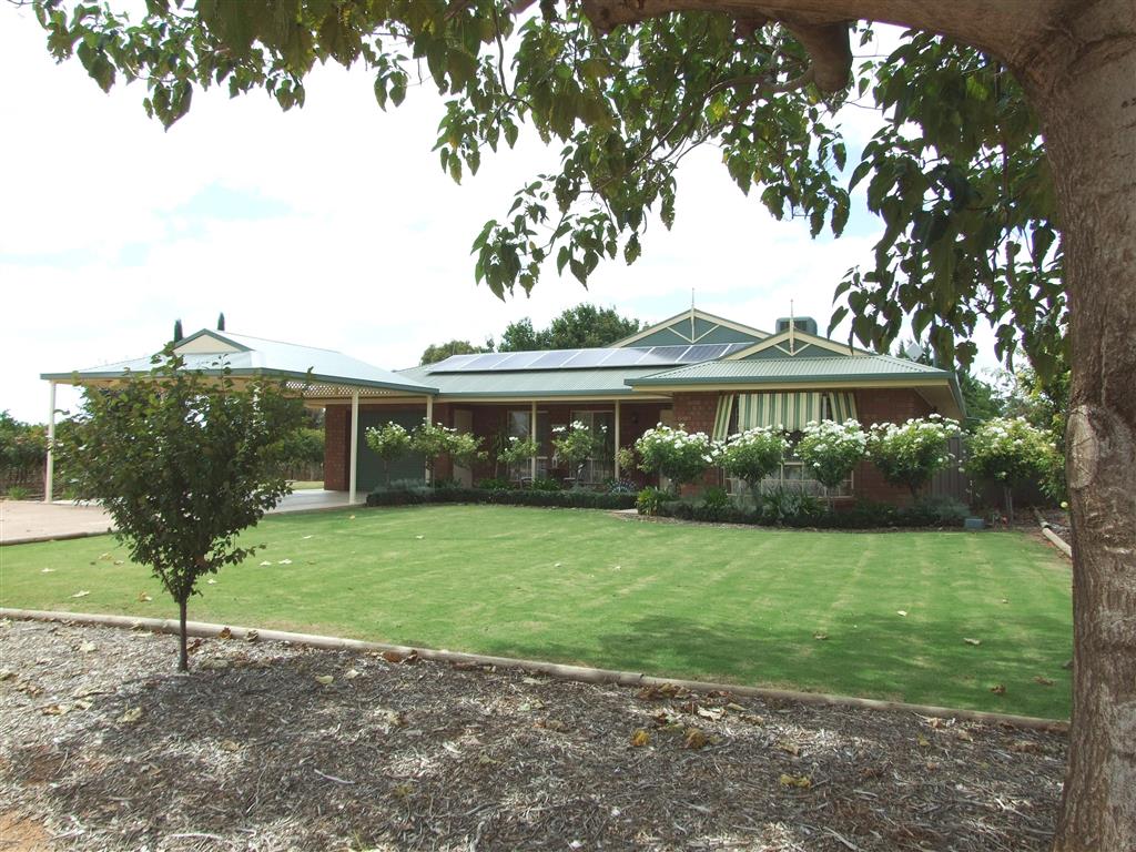 233 MCKENZIE RD BARMERA<BR>SA 5345